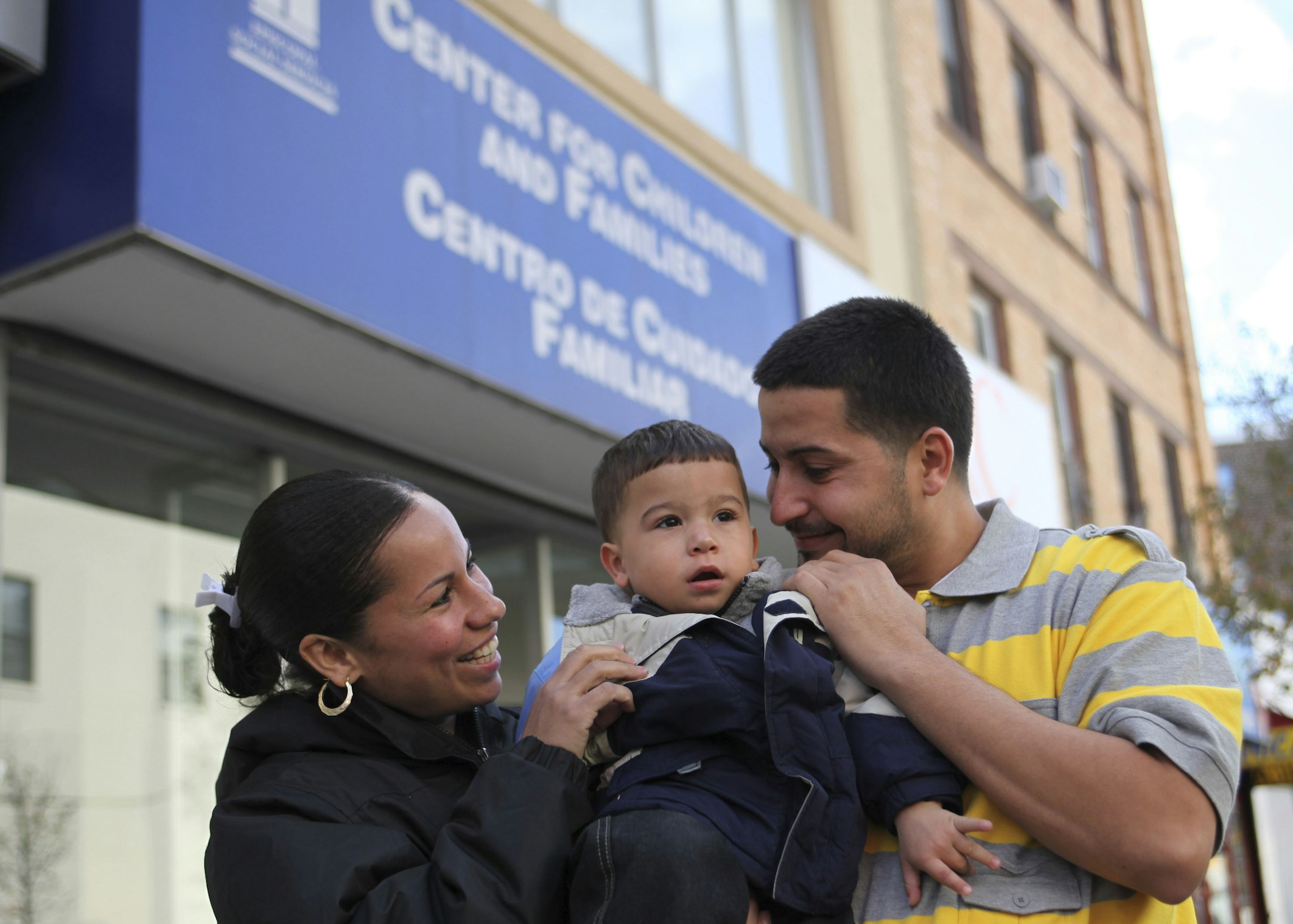 The New York Community Trust and Robin Hood Announce The Funds for the Newest New Yorkers